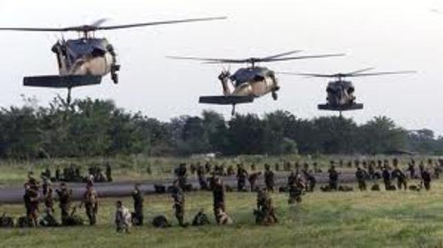 llega a ser oficial del ejercito especialistaen piloto de helicopteros