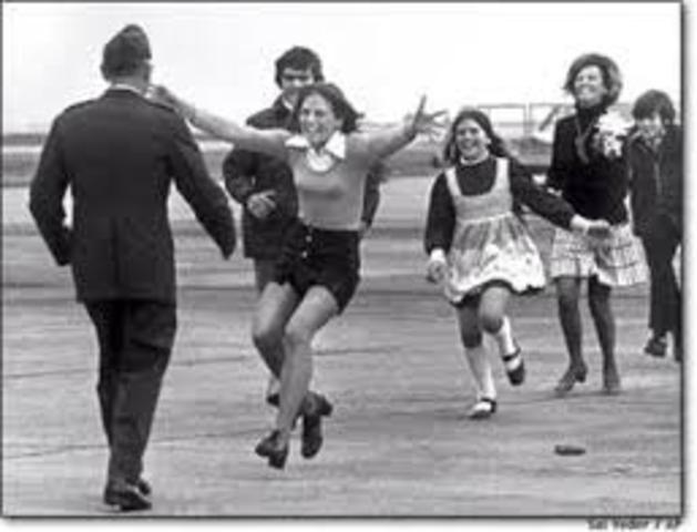 The vietnam war ends