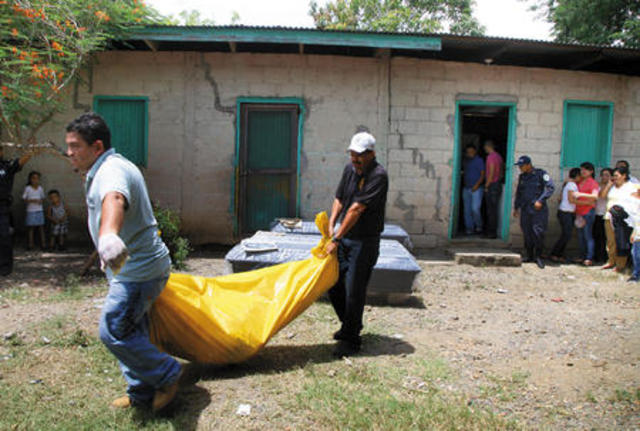 Triple asesinato en San Manuel, Cortés