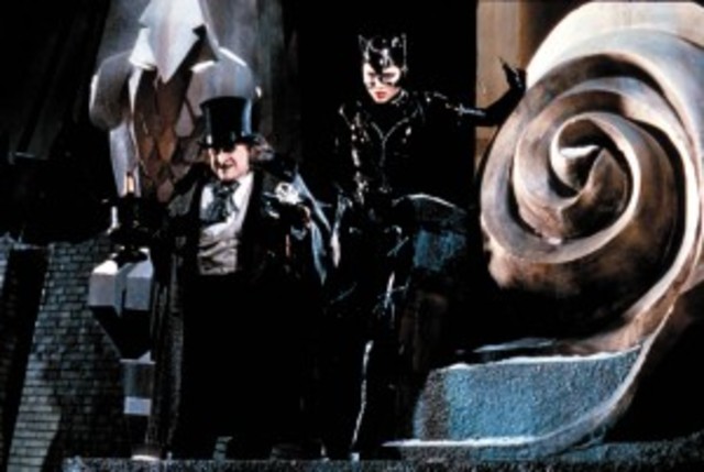 BATMAN RETURNS
