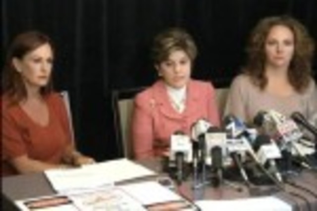 Aparece una onceava presunta víctima de Bob Filner