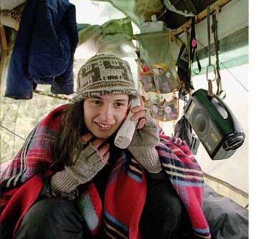 Julia Butterfly Hill sat in tree "Luna" for 700+ days to protest deforestation