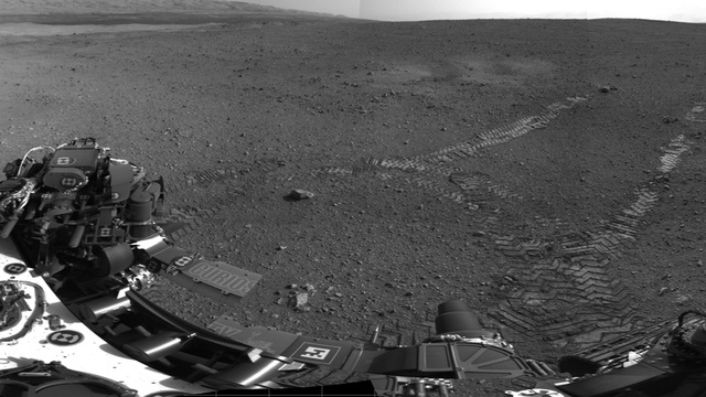 Curiosity empieza a moverse.