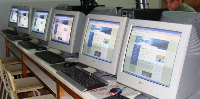 INGRESO DE COMPUTADORAS A LAS ESCUELAS PRIVADAS