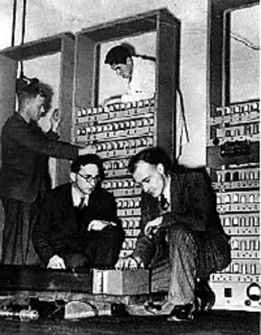 Maurice Wilkes assembled the EDSAC