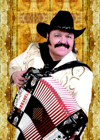 Miré Ramon Ayala en concierto con mi primo miguel