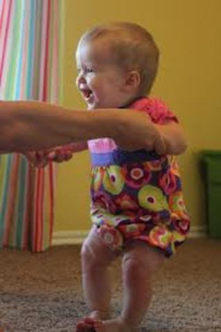 Bounces when Standing (5 and a half Months)