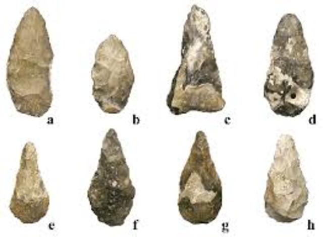 Old Stone Age (Paleolithic) begins