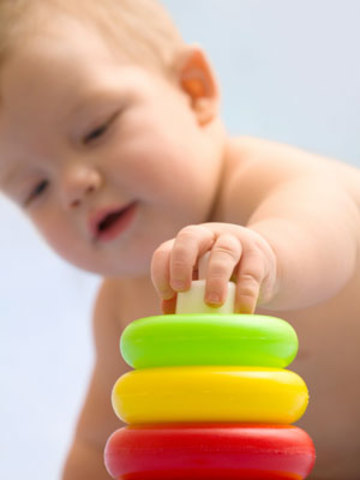 Follows Simple Commands