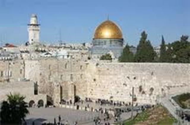 Kingdom of Israel established