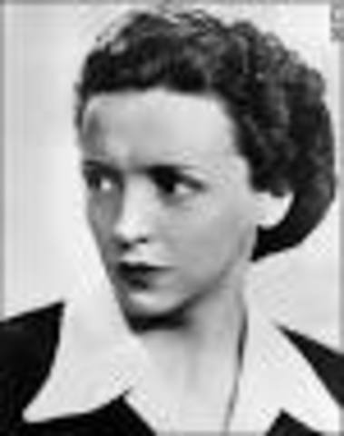 Marie and Pierre had their second child ; Eve Curie