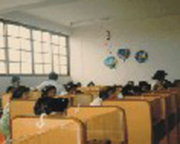 Construcción 3er piso Pabellón Secundaria