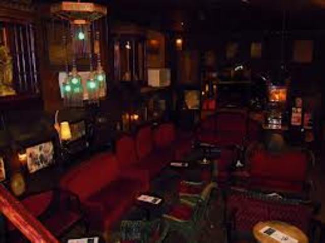 el dia de inaguracion de mi bar