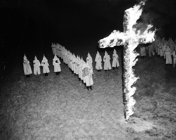 KKK (Ku Klux Klan)