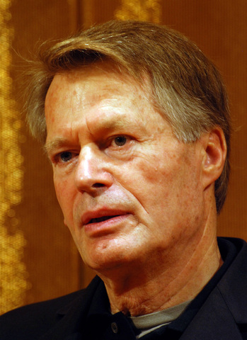 Гюстав Леклезио, Франция, Маврикий