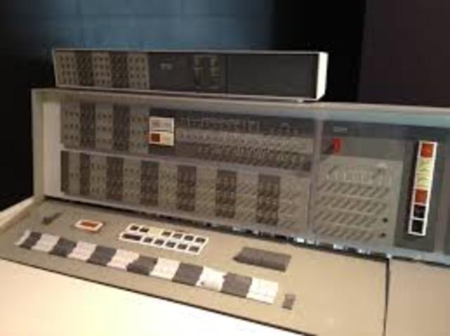 IBM 709 (SEGUNDA GENERACION)