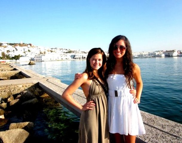 Travel through Greece for a month