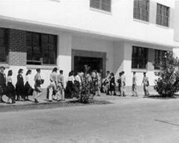 Inauguracion del local de secundaria en Bellavista
