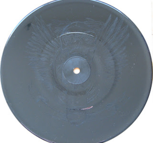 Double-sided discs become available.