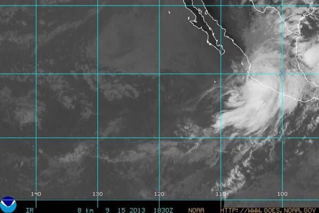 Tormenta “Manuel” ya se desplaza en el Sur de Jalisco