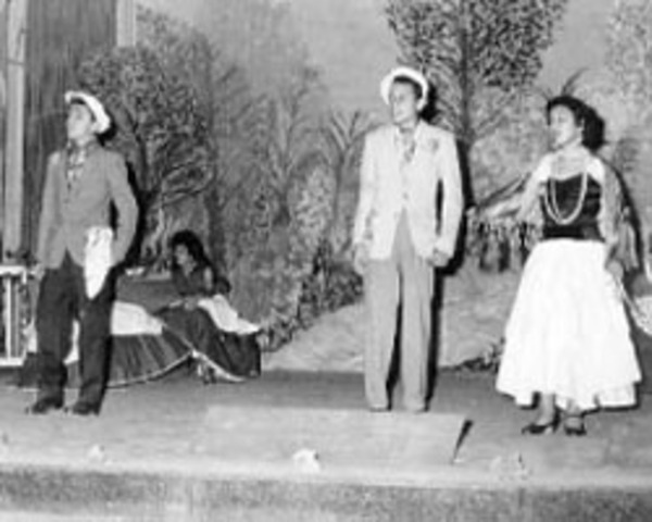 1952 - CONSTRUCCIÓN DEL AUDITORIO