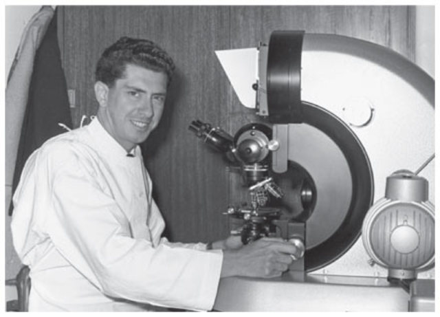 Discoveries of the function of the thymus and the T cell and B cell subsets of mammalian lymphocytes