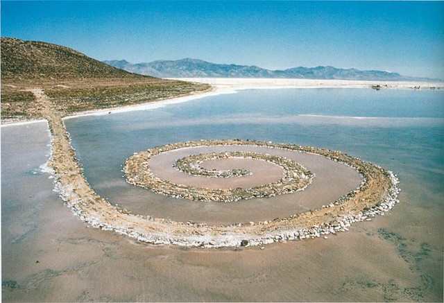 « The Spiral Jetty »_Robert SMITHSON - copie