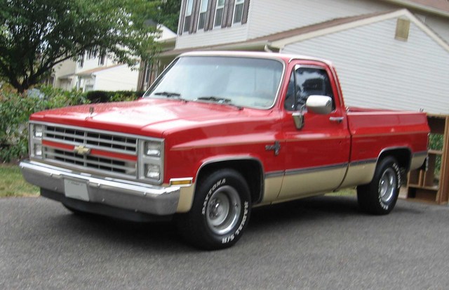 midsize pickup truck