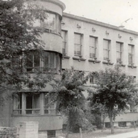 Koolimaja tagastamine