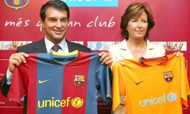 Por último, un sponser en la camiseta