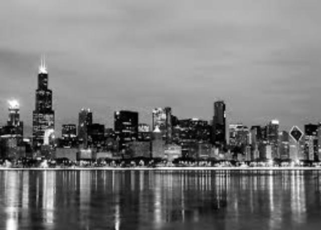 King moves to Chicago to focus on poor living conditions.