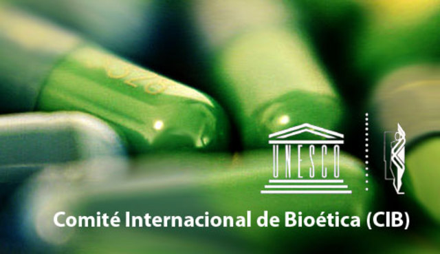 la UNESCO constituye un comité internacional de bioética