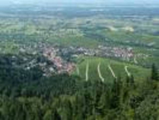 Koch dies on May 27, 1910, in Baden-Baden.