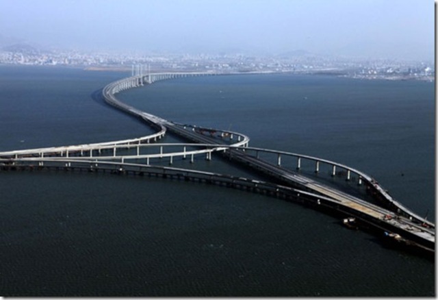 Qingdao Haiwan Bridge in China