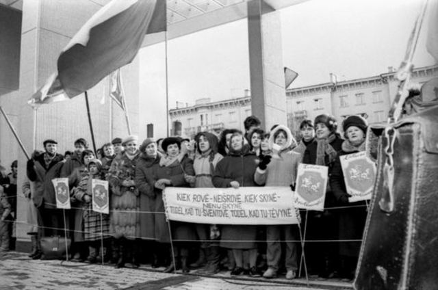 Lithuania Declares Independence From The Soviet Union