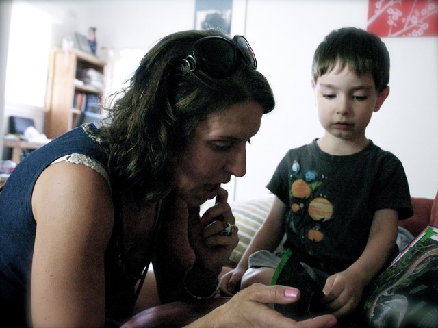 He was married and ha 1 kids