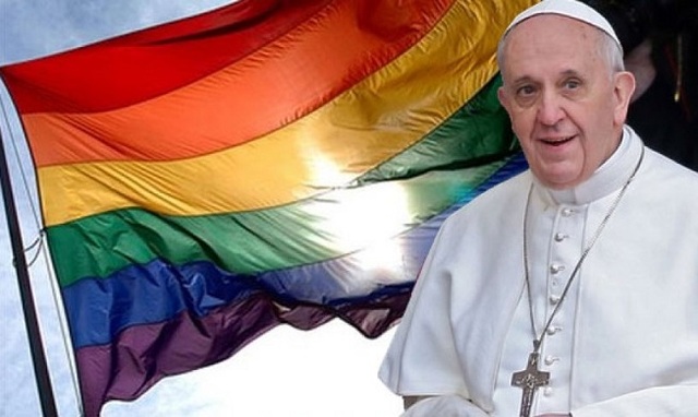 Papa Francisco se abre a divorciados y homosexuales