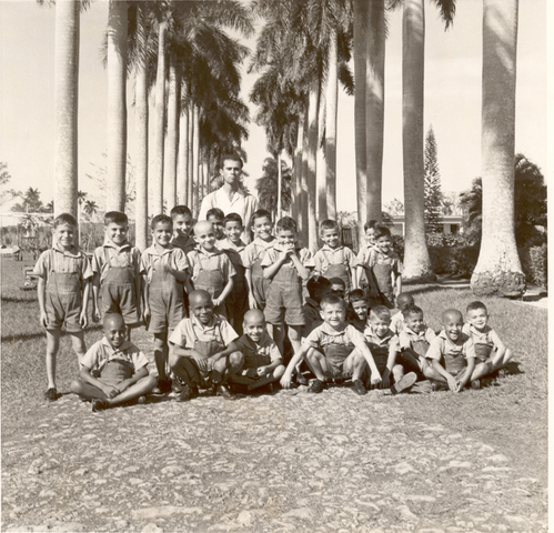Se admiten los primeros afroamericanos en el Milton Hershey School