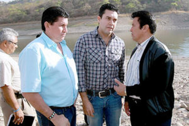 Crece presión por el embalse