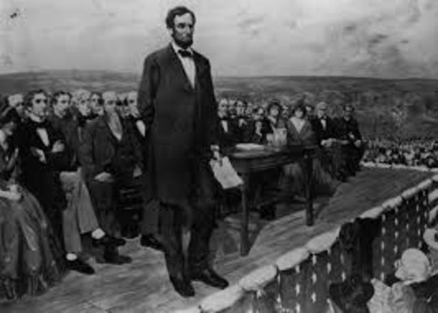 Lincoln Delivers Gettysburg Address