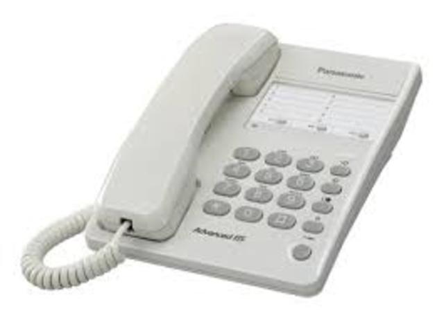 primer telefono por cable