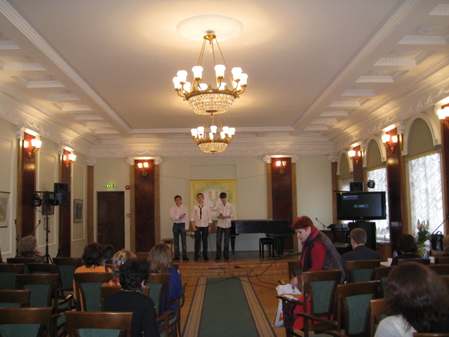Участие в Международном фестивале-конкурсе трио мальчиков из 8-х классов. 3 место