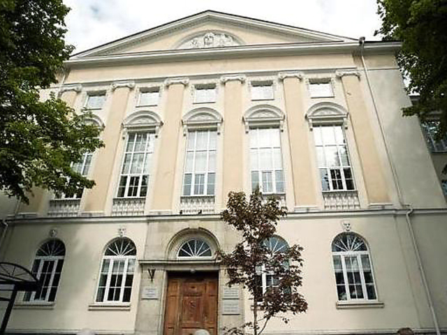 Tallinna 7. Keskkool nimetati ümber Tallinna Inglise Kolledžiks