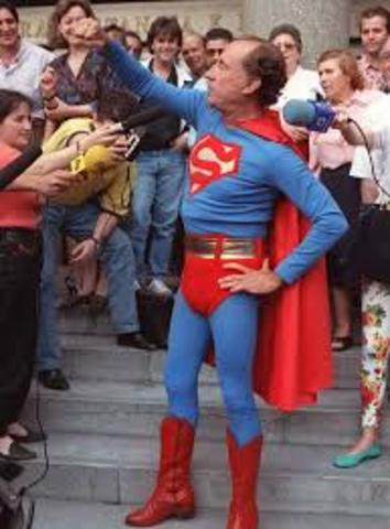 Superman da pláticas de su pasado