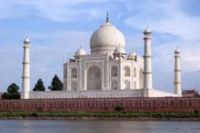 Taj Mahal.