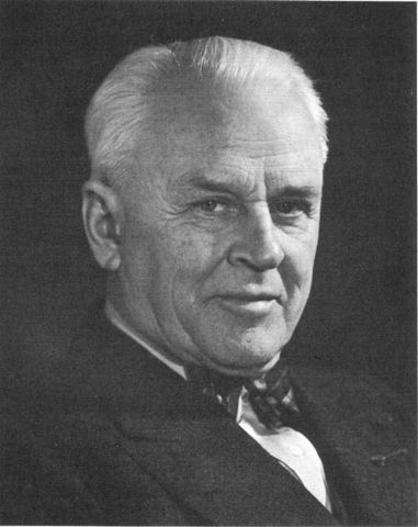 Robert Millikan and the atom