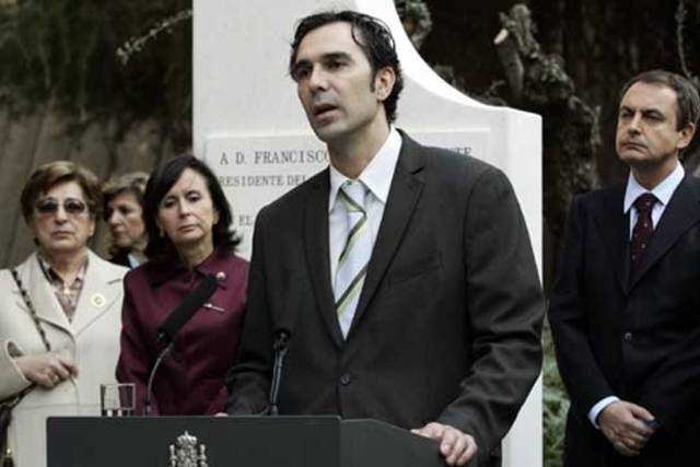 "Escuchar" a Batasuna