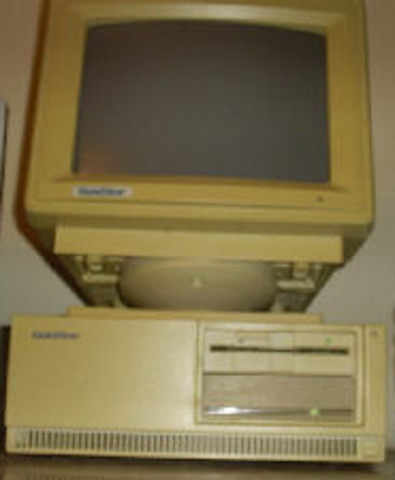 the first personal computer moderm is invented