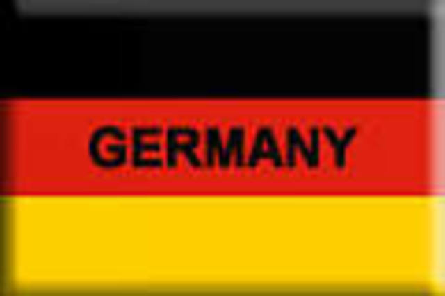 Reannounces German citizenship.