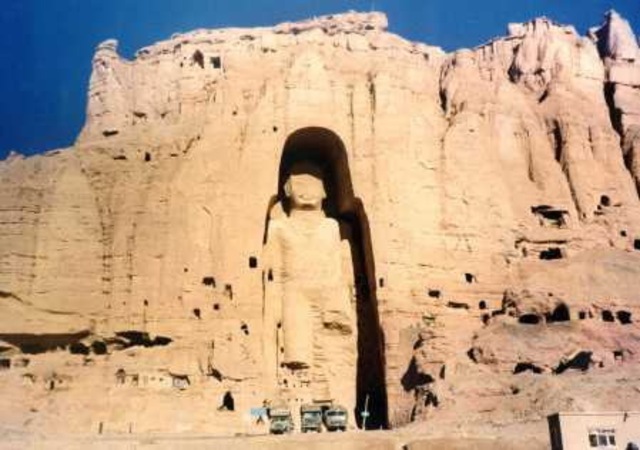 Taliban Blows Up Buddha Statue